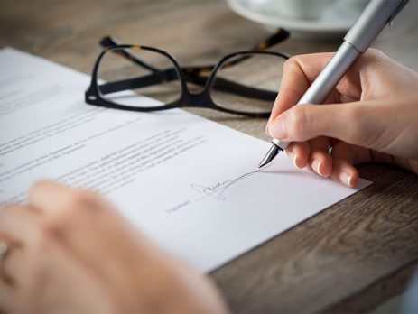 9000 colaboradores salários aumentados